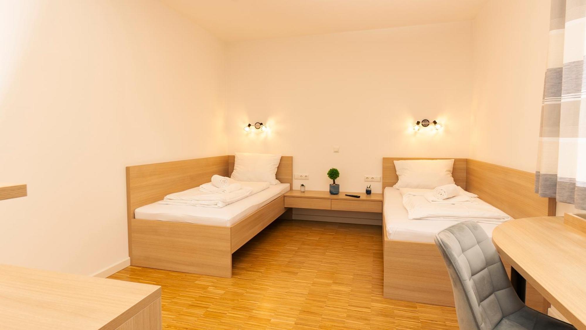 Henrys Sleeping Am Augsburger Eiskanal Ngoại thất bức ảnh