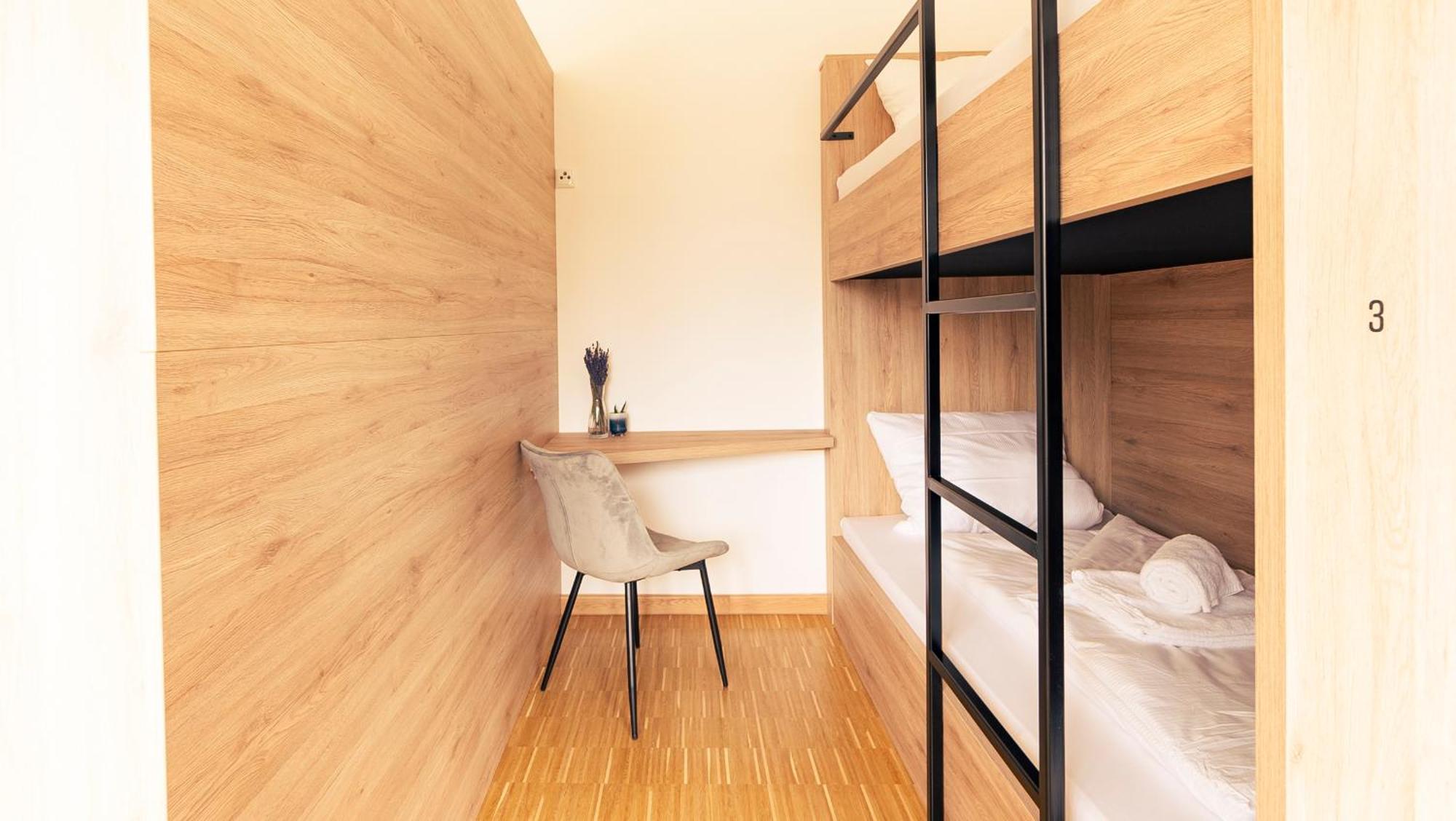 Henrys Sleeping Am Augsburger Eiskanal Ngoại thất bức ảnh